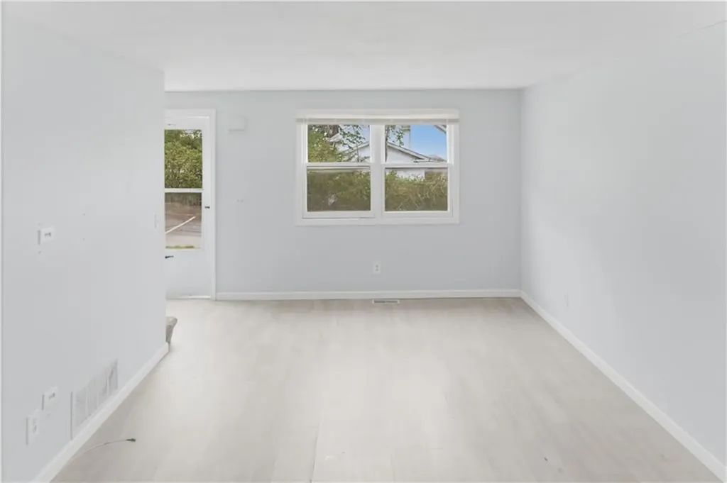 325 Washington Street West Warwick RI 02893
