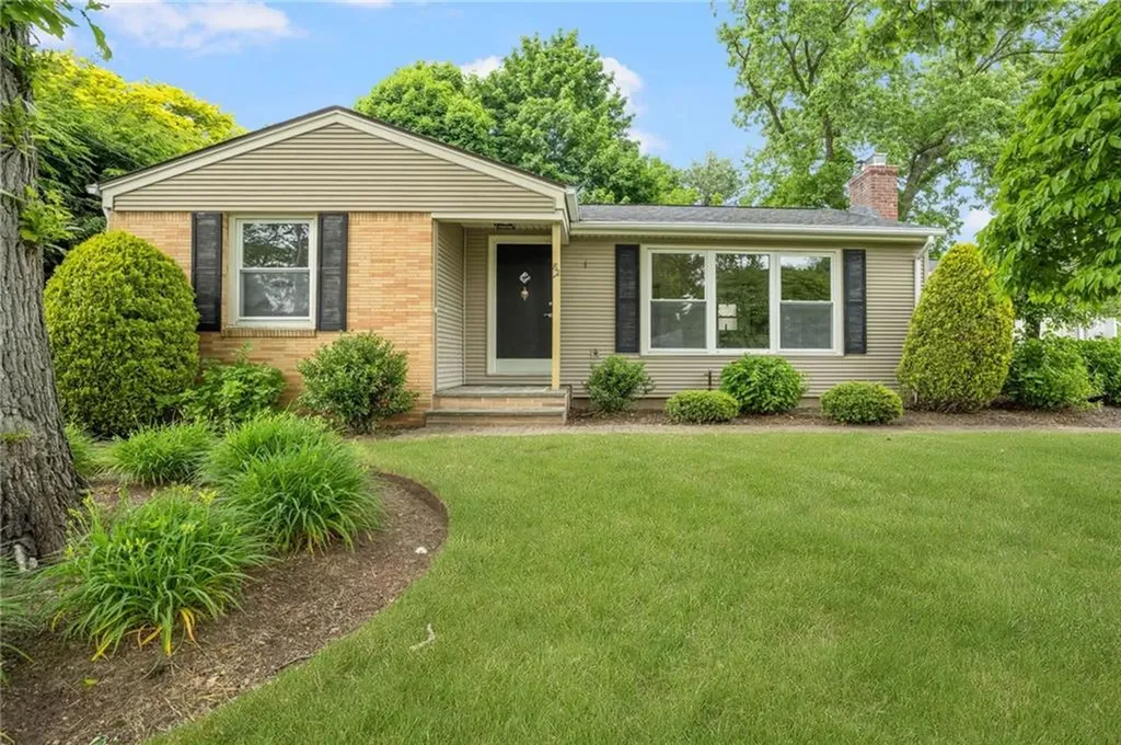 82 Scenic Drive Cranston RI 02920