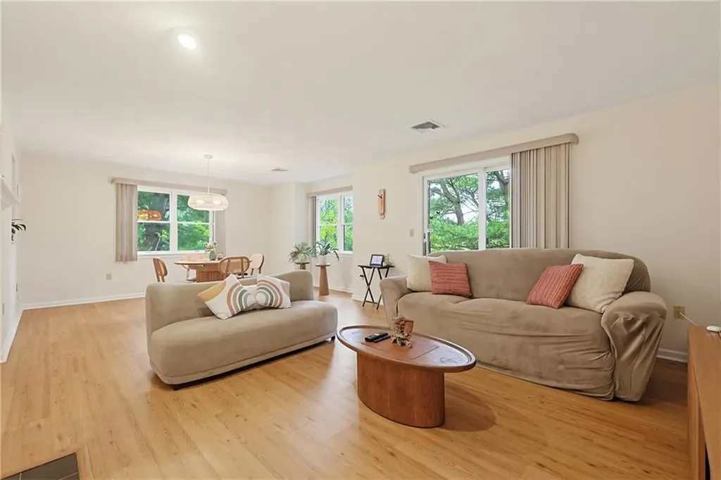 185 Manville Hill Road Cumberland RI 02864