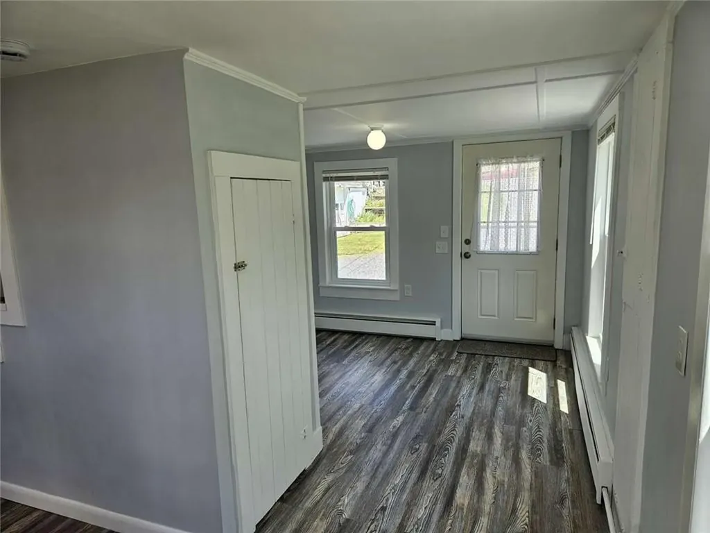 2353 Main Road Tiverton RI 02878