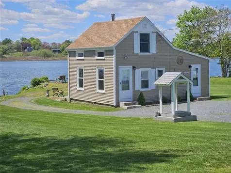 2353 Main Road Tiverton RI 02878