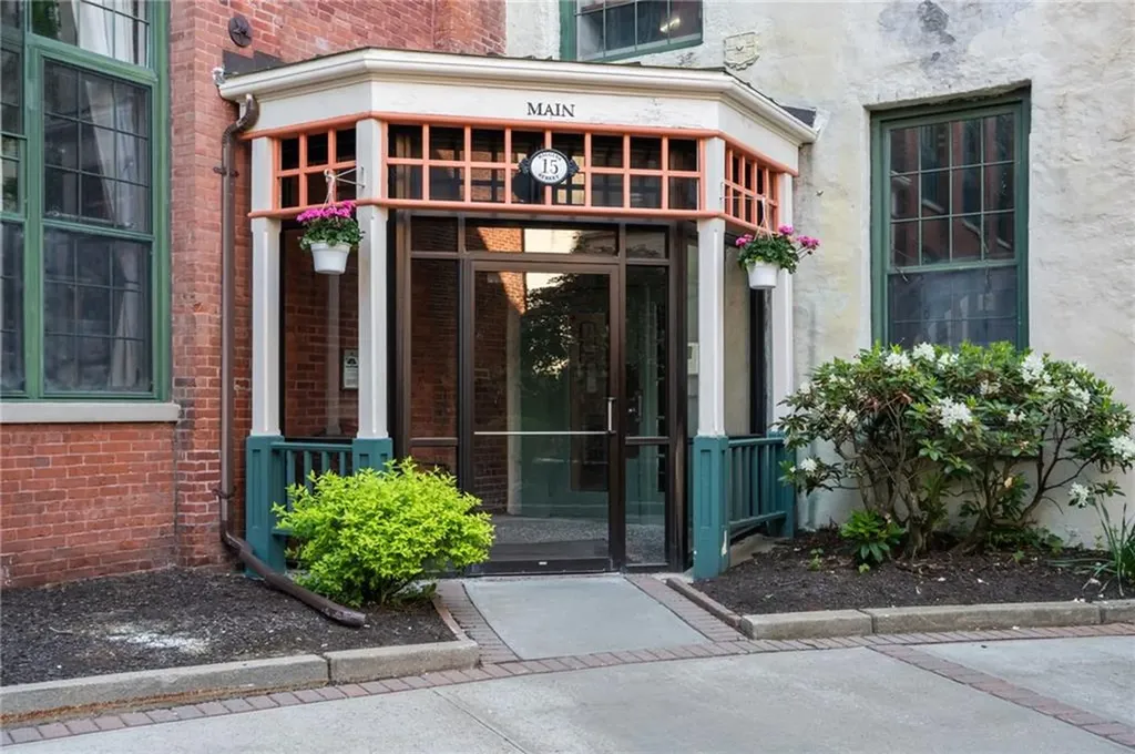 15 Higgins Street Smithfield RI 02917