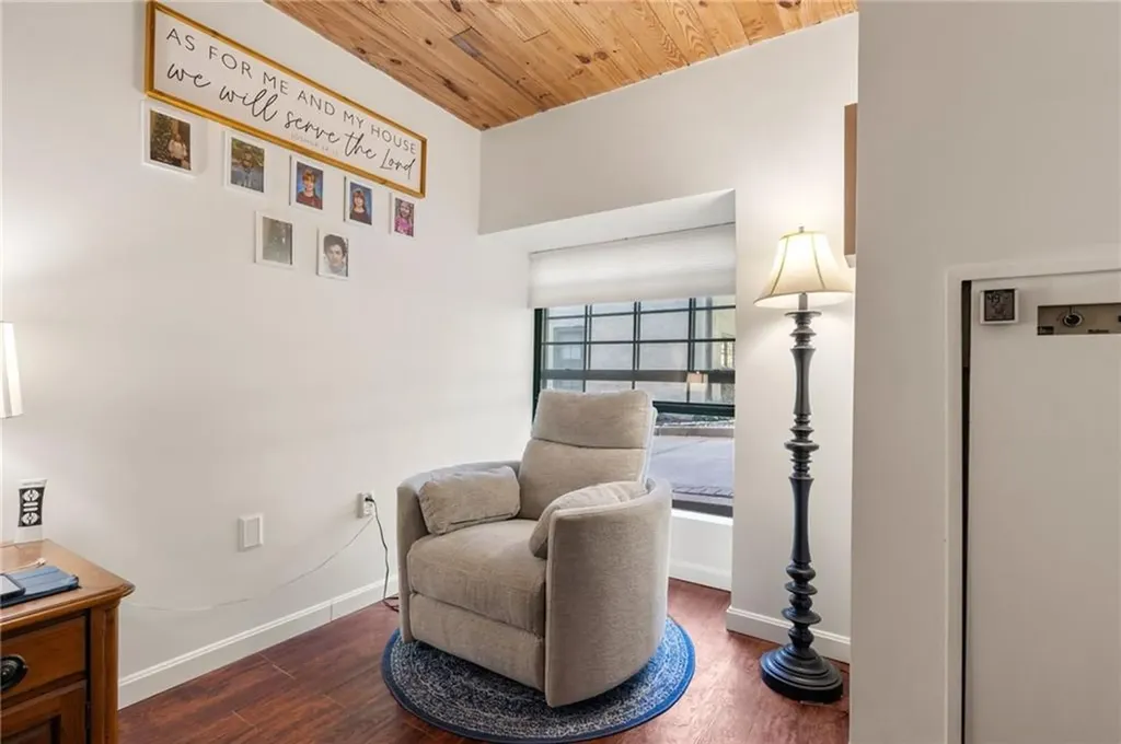 15 Higgins Street Smithfield RI 02917