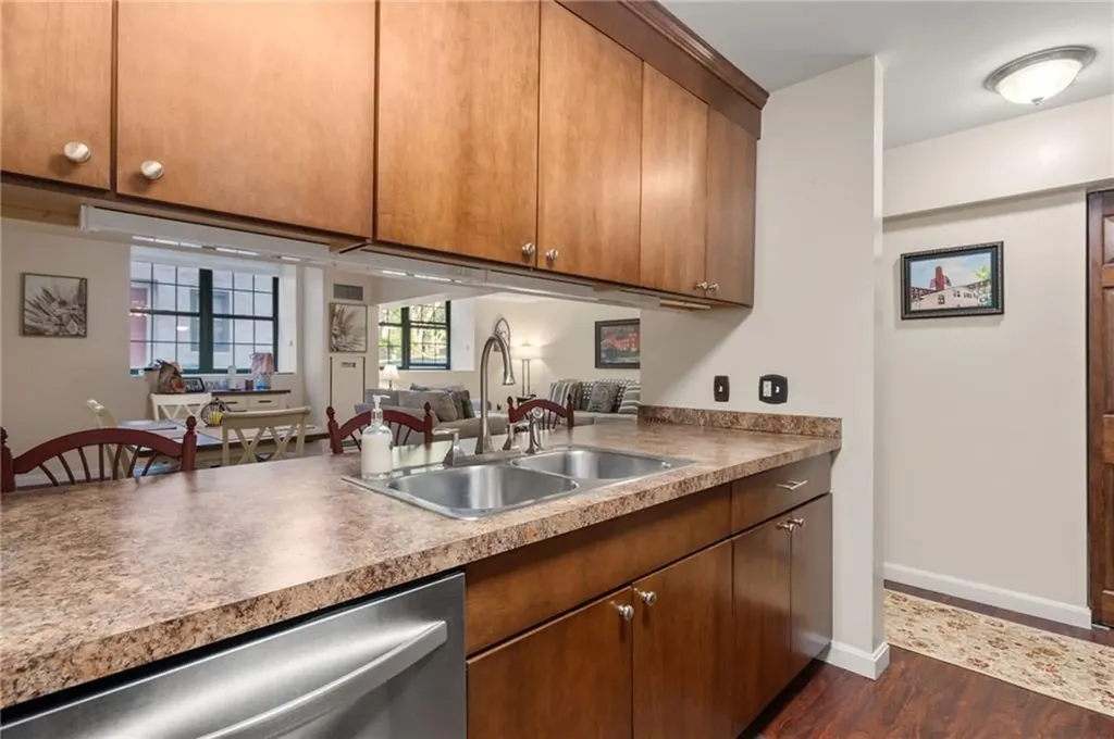 15 Higgins Street Smithfield RI 02917