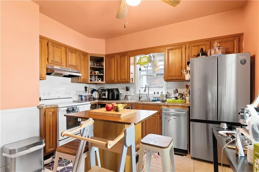 183 Narragansett Street Cranston RI 02905