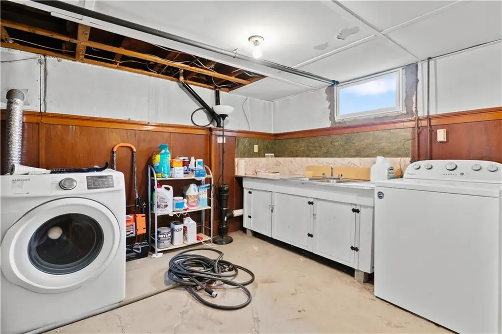 183 Narragansett Street Cranston RI 02905