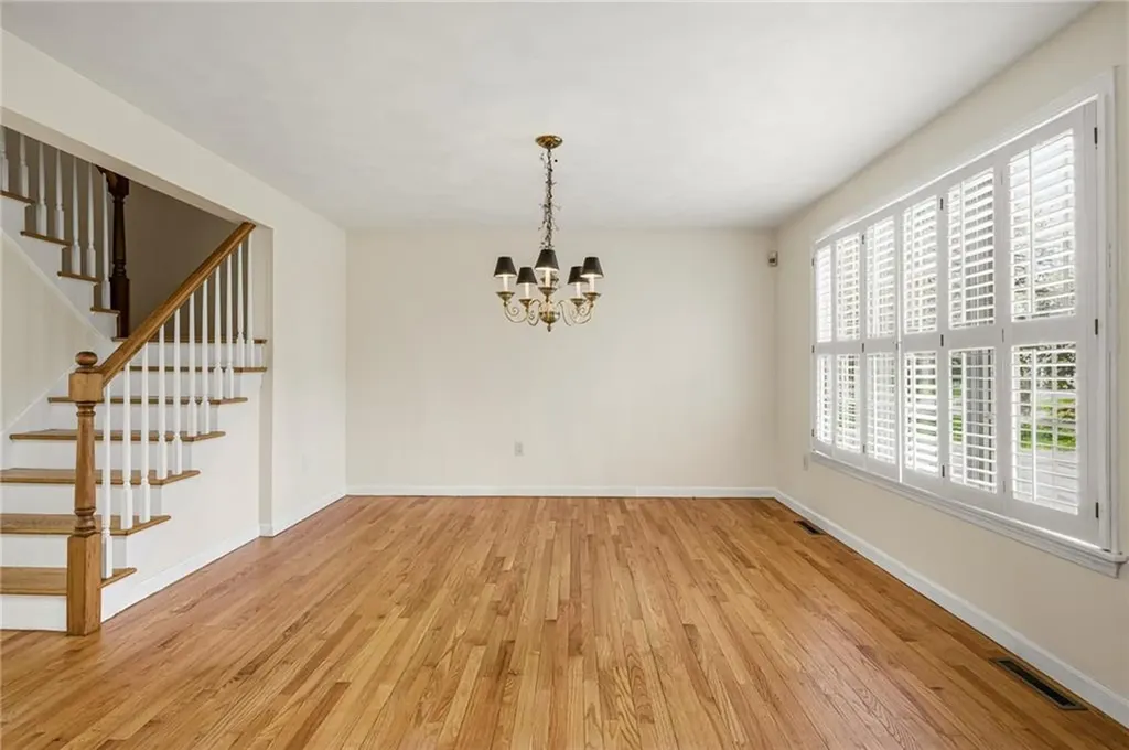 30 Wicklow Road Westerly RI 02891