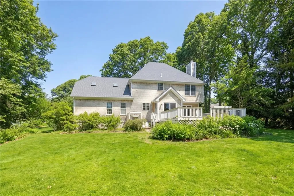 30 Wicklow Road Westerly RI 02891