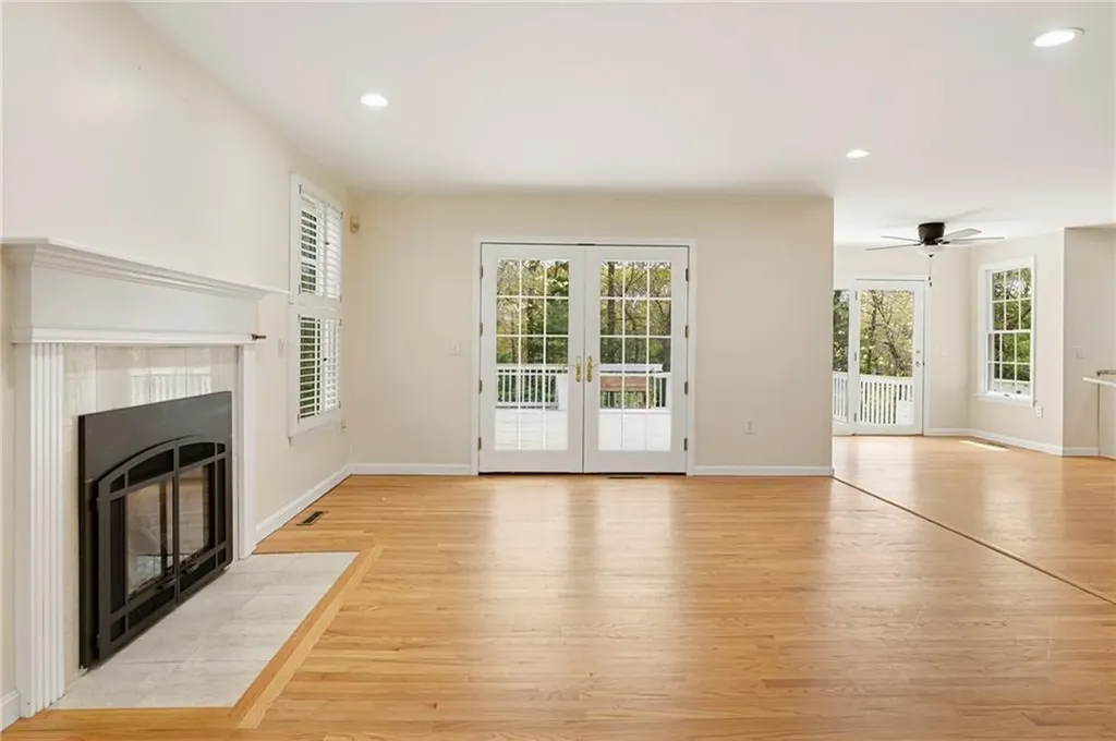 30 Wicklow Road Westerly RI 02891