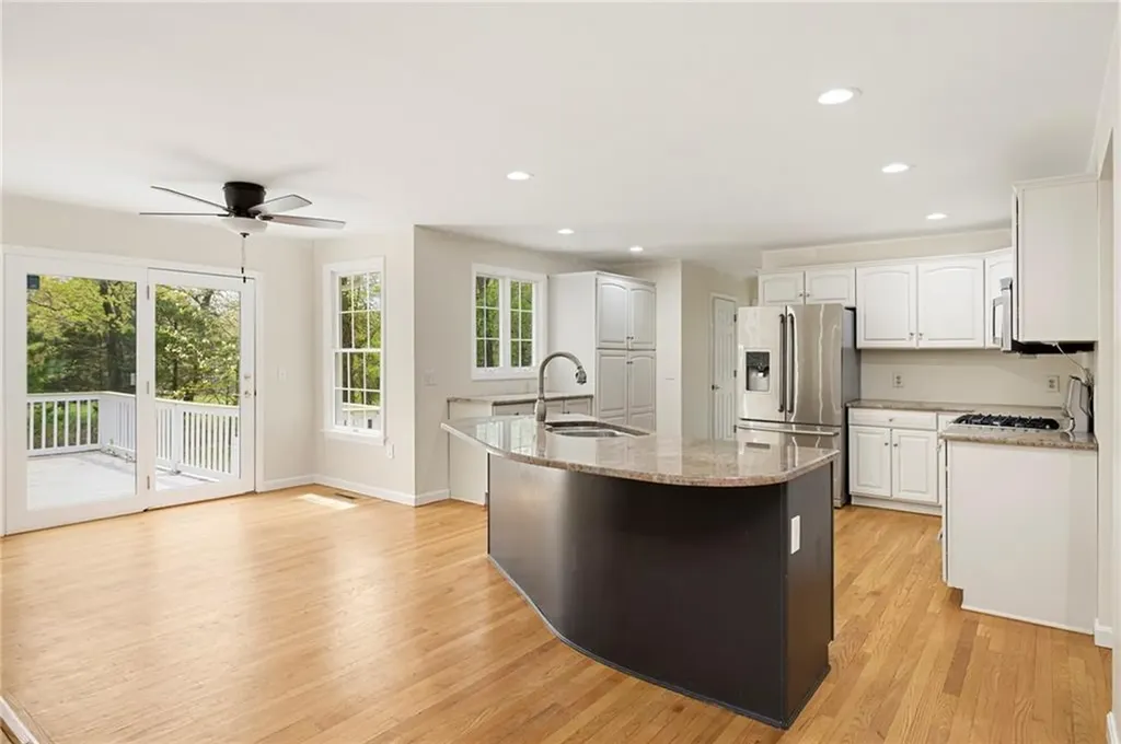 30 Wicklow Road Westerly RI 02891