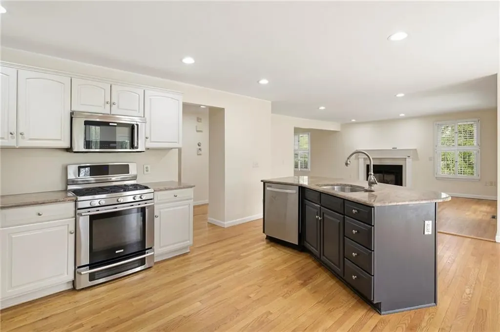30 Wicklow Road Westerly RI 02891