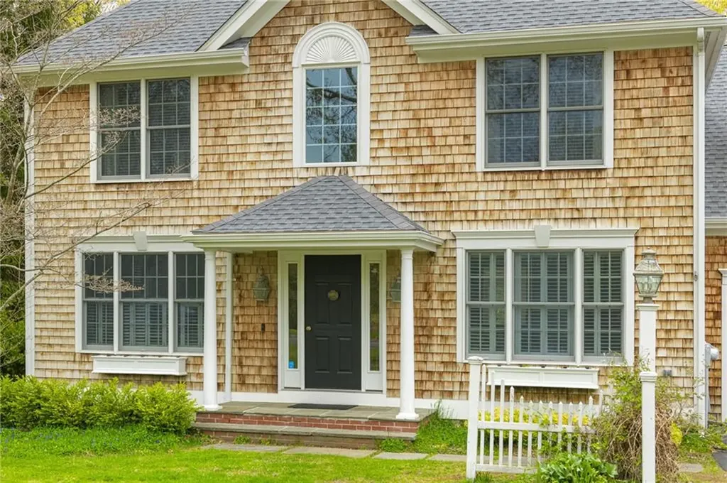 30 Wicklow Road Westerly RI 02891