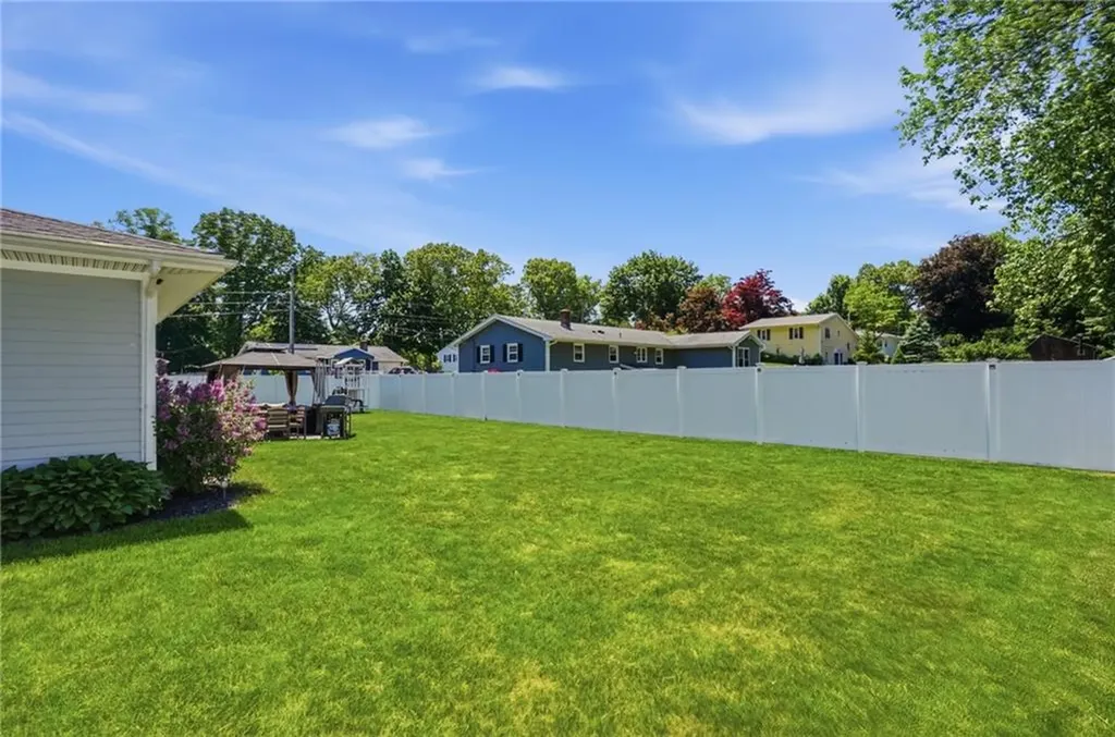 23 Southwood Drive Cumberland RI 02864
