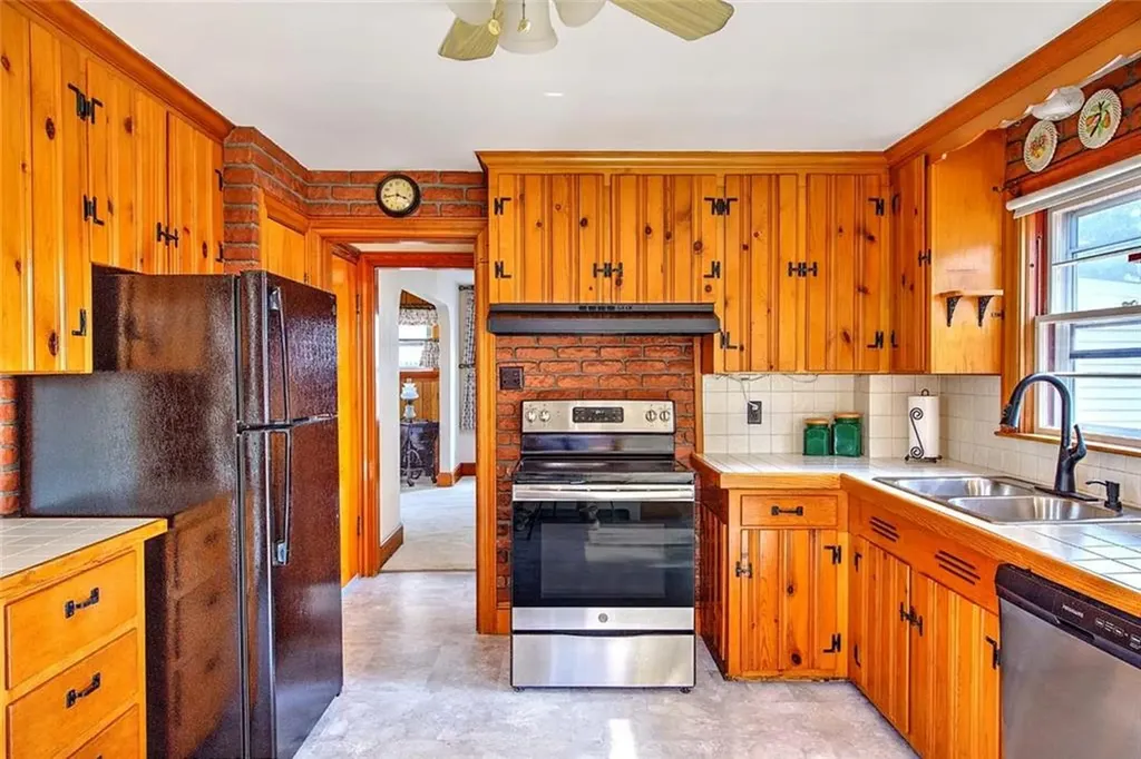 190 Rice Street Pawtucket RI 02861