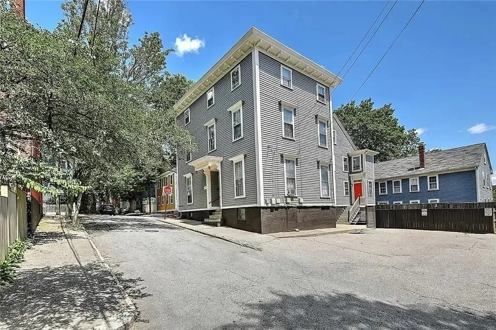 17 Thayer Street Providence RI 02906