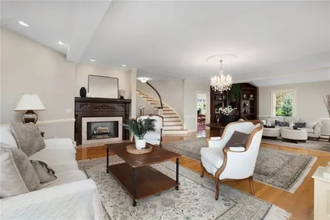 75 N Cliff Drive Narragansett RI 02882