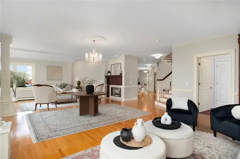 75 N Cliff Drive Narragansett RI 02882