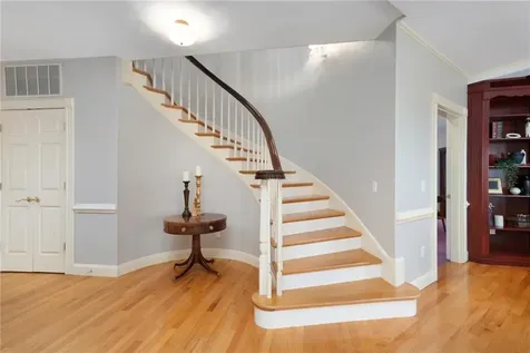 75 N Cliff Drive Narragansett RI 02882