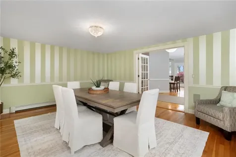 75 N Cliff Drive Narragansett RI 02882