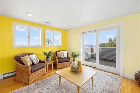 75 N Cliff Drive Narragansett RI 02882