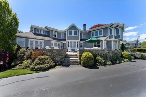 75 N Cliff Drive Narragansett RI 02882