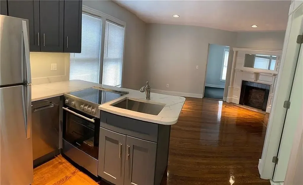 264 Bowen Street Providence RI 02906