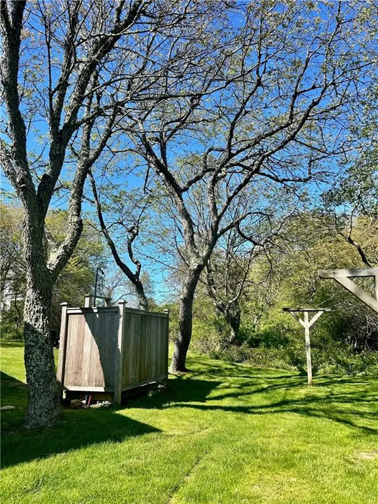 1614 Lakeside Drive Block Island RI 02807