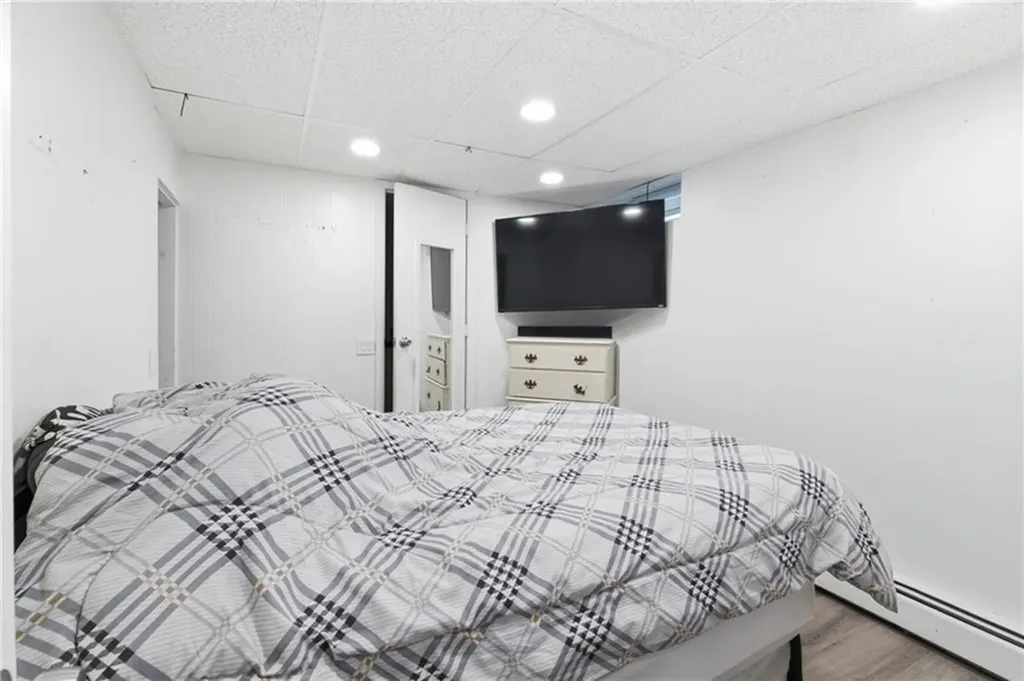 31 Yeoman Avenue Cranston RI 02920