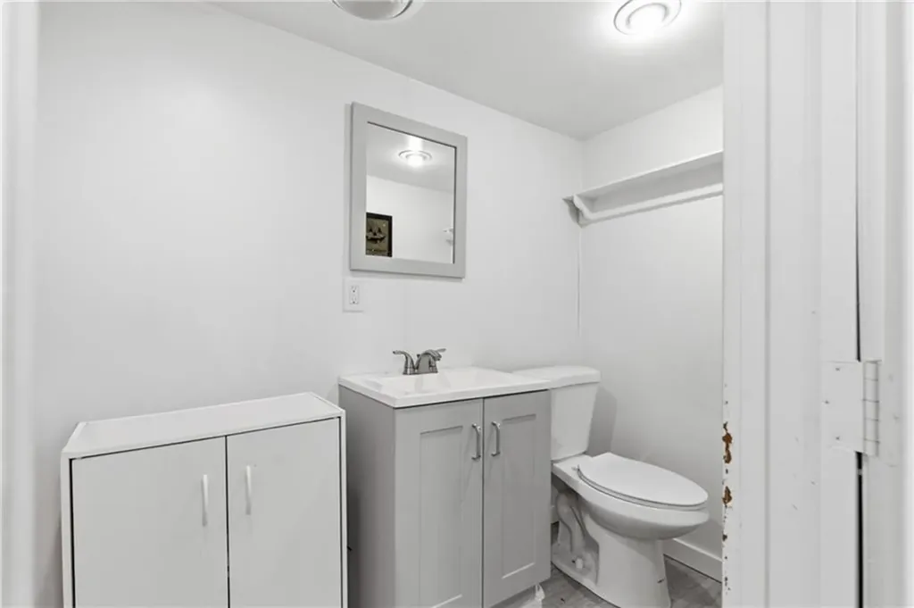 31 Yeoman Avenue Cranston RI 02920