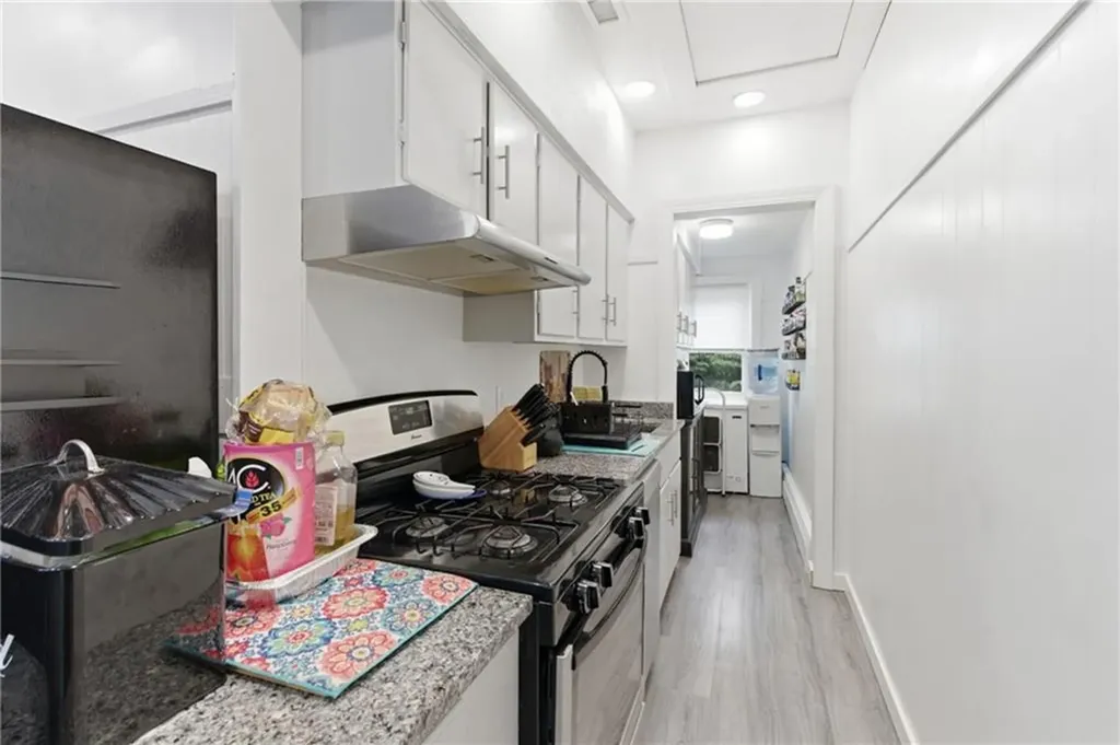 31 Yeoman Avenue Cranston RI 02920