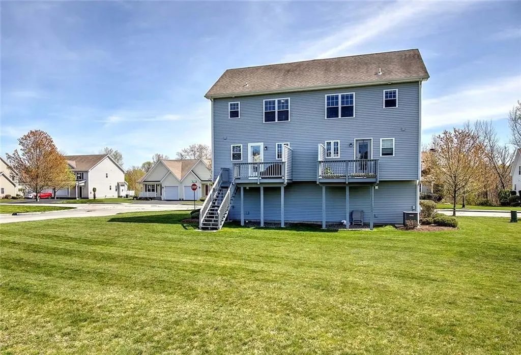 31 Streamview Drive Cumberland RI 02864