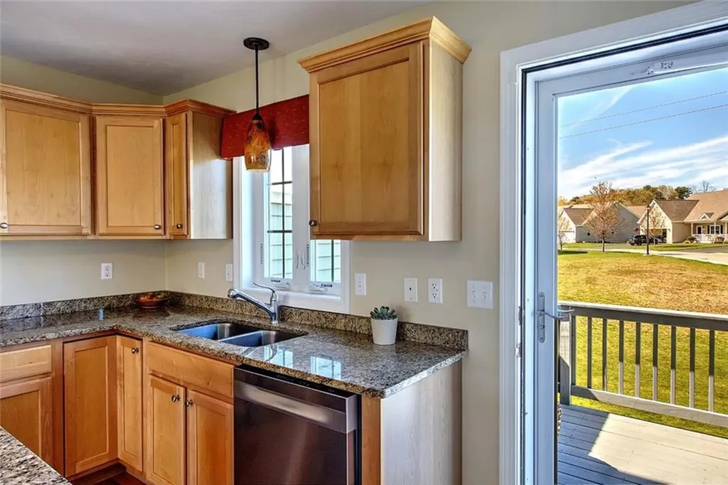31 Streamview Drive Cumberland RI 02864