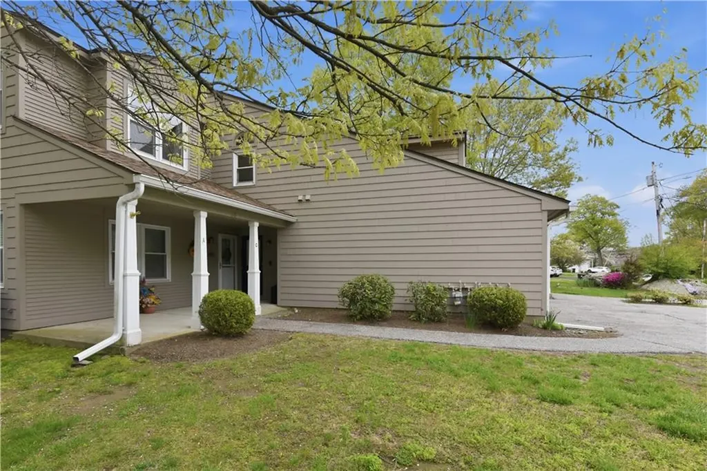 38 Stone Trail North Providence RI 02904
