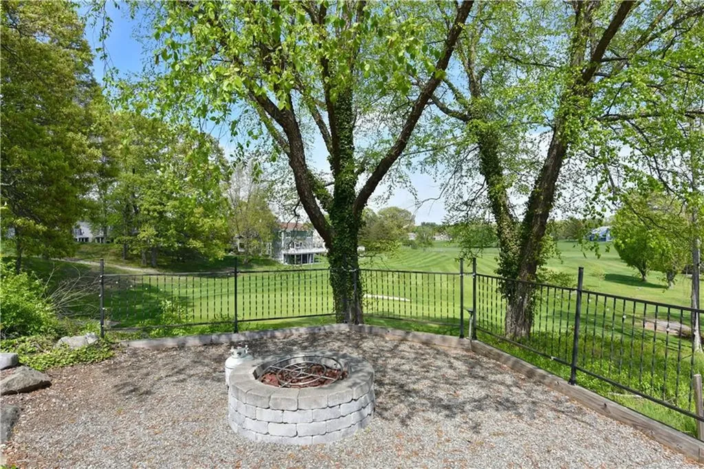 38 Stone Trail North Providence RI 02904