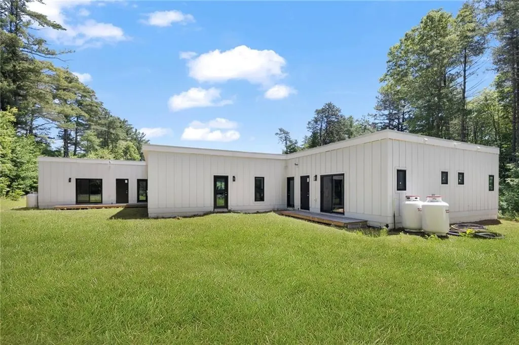 10 Bucknam Road Richmond RI 02894
