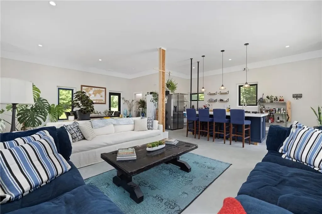 10 Bucknam Road Richmond RI 02894