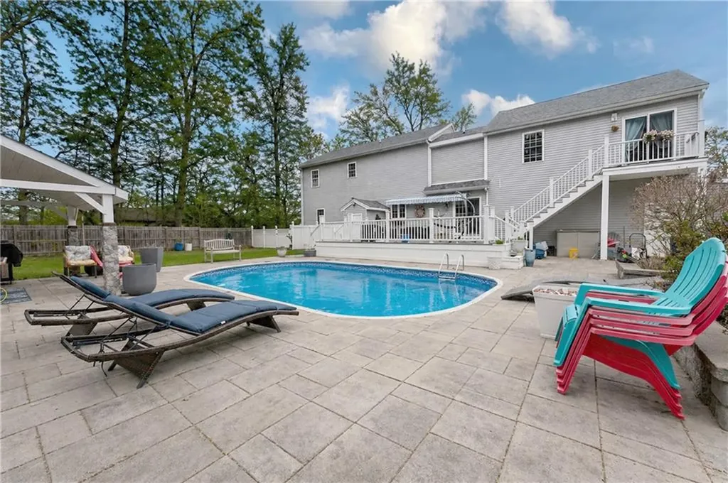 3076 County Street Dighton MA 02715