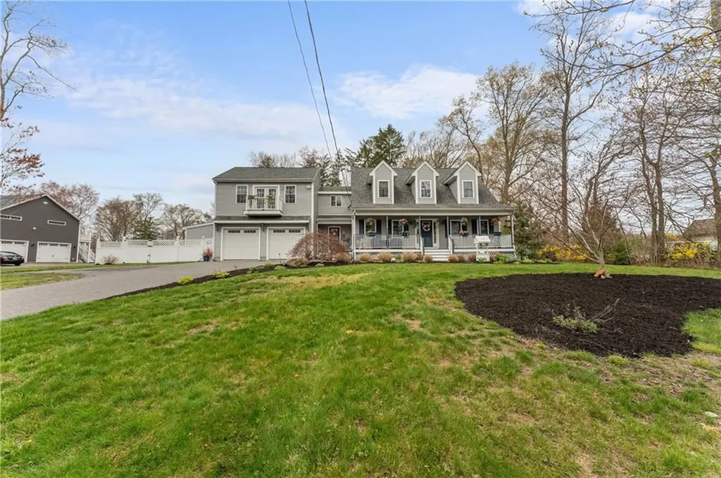 3076 County Street Dighton MA 02715