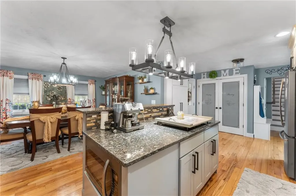3076 County Street Dighton MA 02715