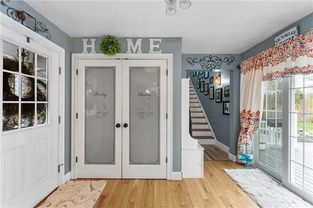 3076 County Street Dighton MA 02715