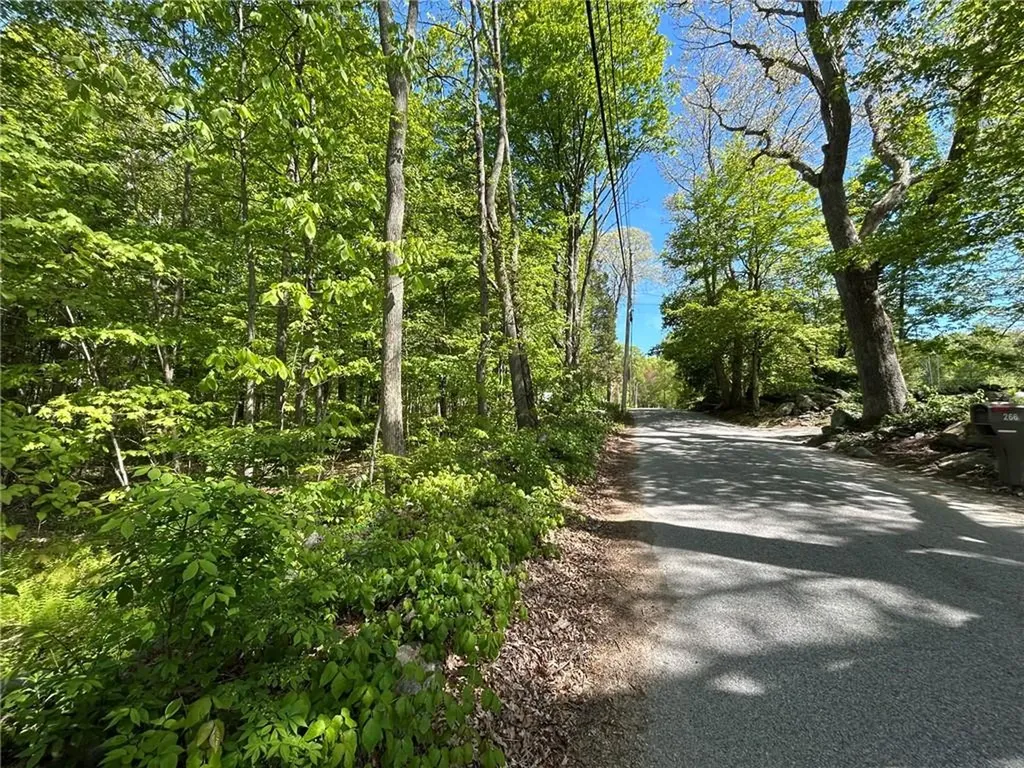 263 Quaker Lane Scituate RI 02857
