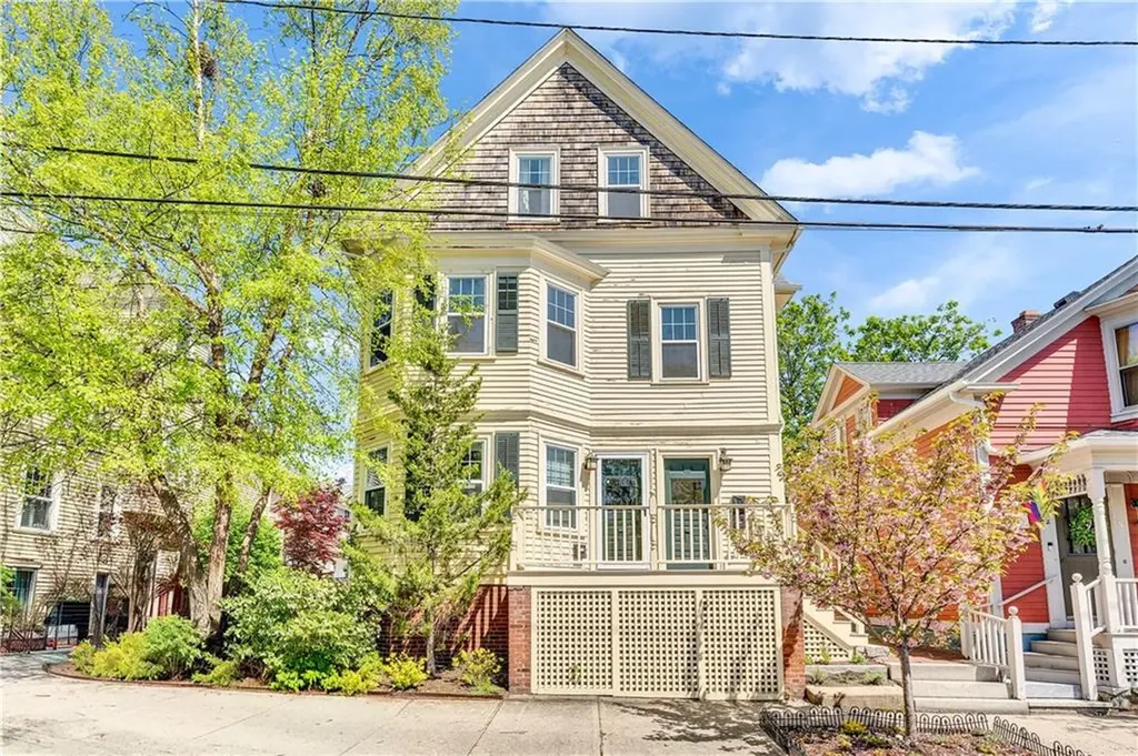 68 East Manning Street Providence RI 02906