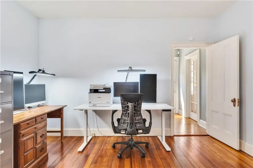 68 East Manning Street Providence RI 02906