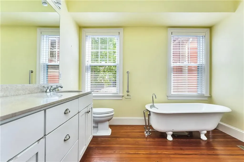 68 East Manning Street Providence RI 02906