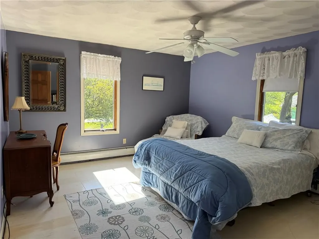 027 Sunset Hill Avenue Portsmouth RI 02872