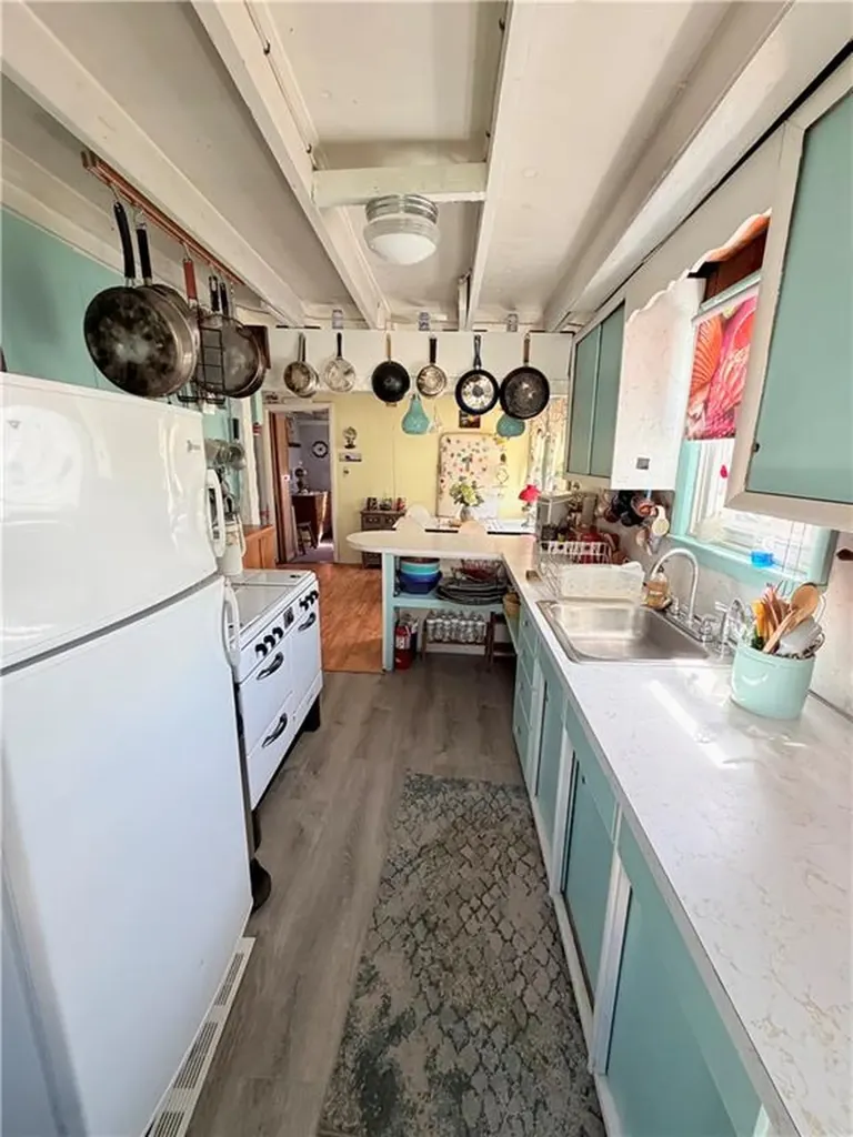 0 Beach Road Portsmouth RI 02871