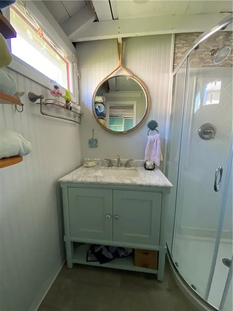 0 Beach Road Portsmouth RI 02871