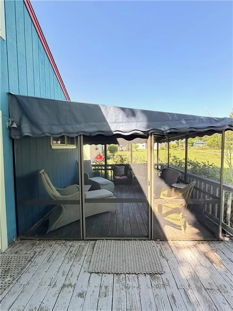 0 Beach Road Portsmouth RI 02871
