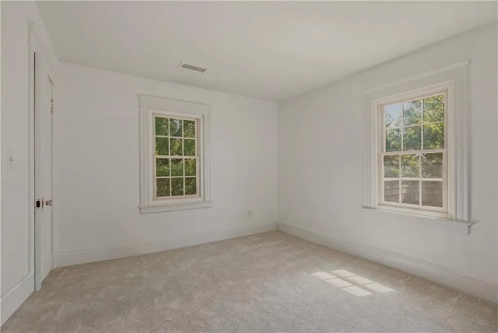 95 Bay View Avenue Cranston RI 02905