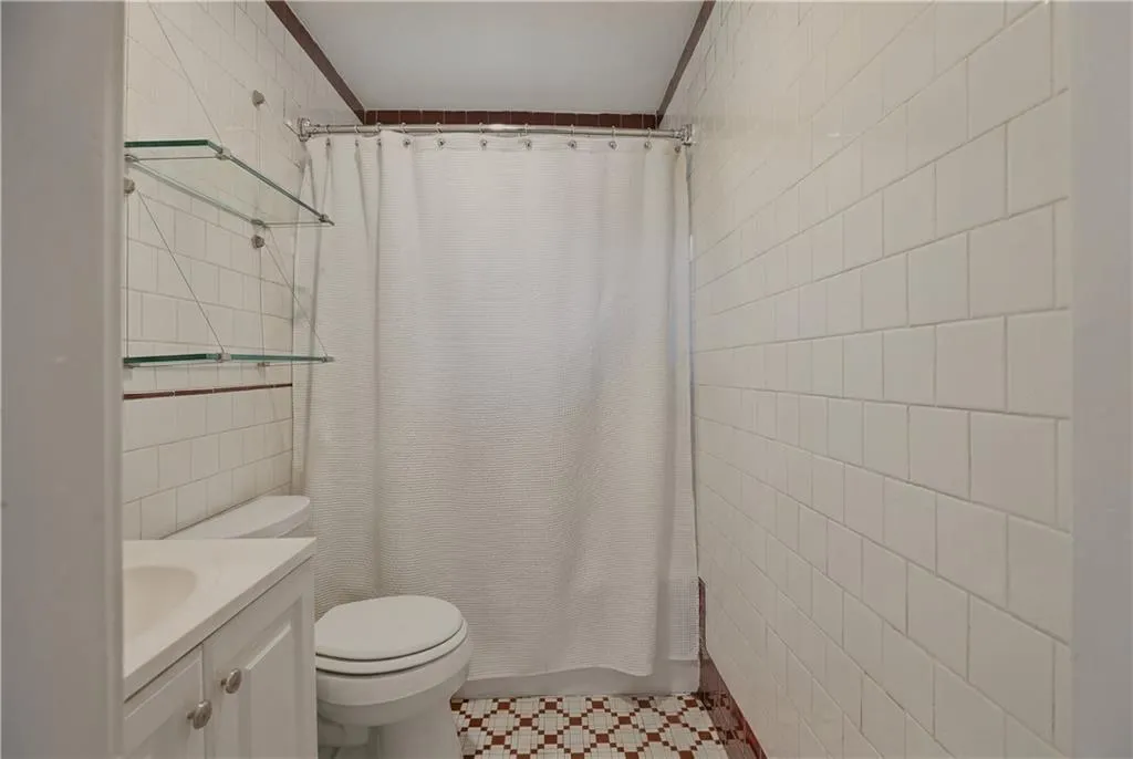 95 Bay View Avenue Cranston RI 02905